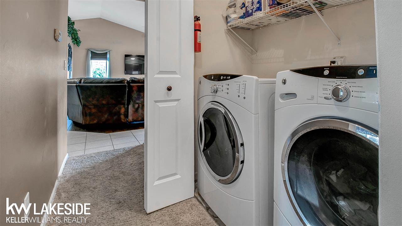 51665 Rivard Road New Baltimore, MI 48047 - Photo 16 of 36 31390914-15.JPG
