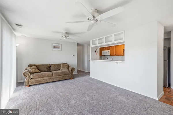 $218,000 | 9 Cranberry Court, Marlton, NJ 08053
