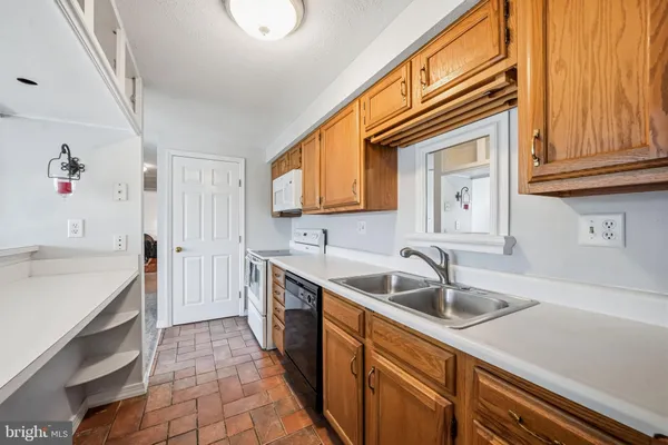 $218,000 | 9 Cranberry Court, Marlton, NJ 08053