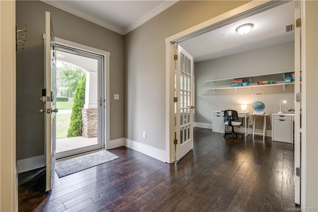 381 Fischer Road Fort Mill, SC 29715 - Photo 4 of 48