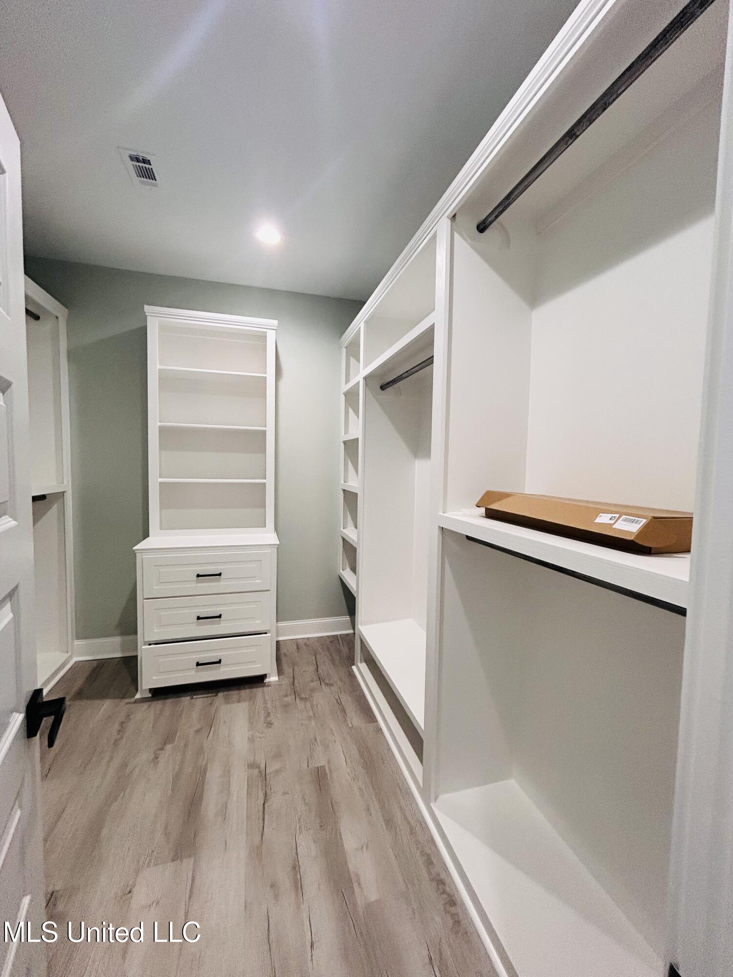 212 Sweetbriar Lane Madison, MS 39110 - Photo 12 of 22 IMG_1640