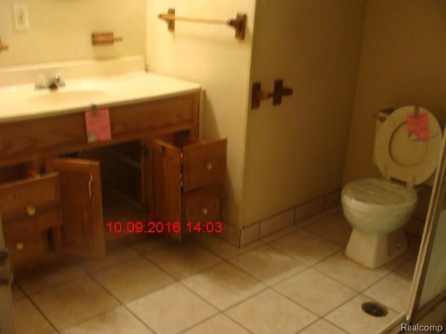 16405 Rudgate Street, Unit 6 Southgate, MI 48195 - Photo 11 of 12 bathroom 2 9 10 16_timestamp.JPG