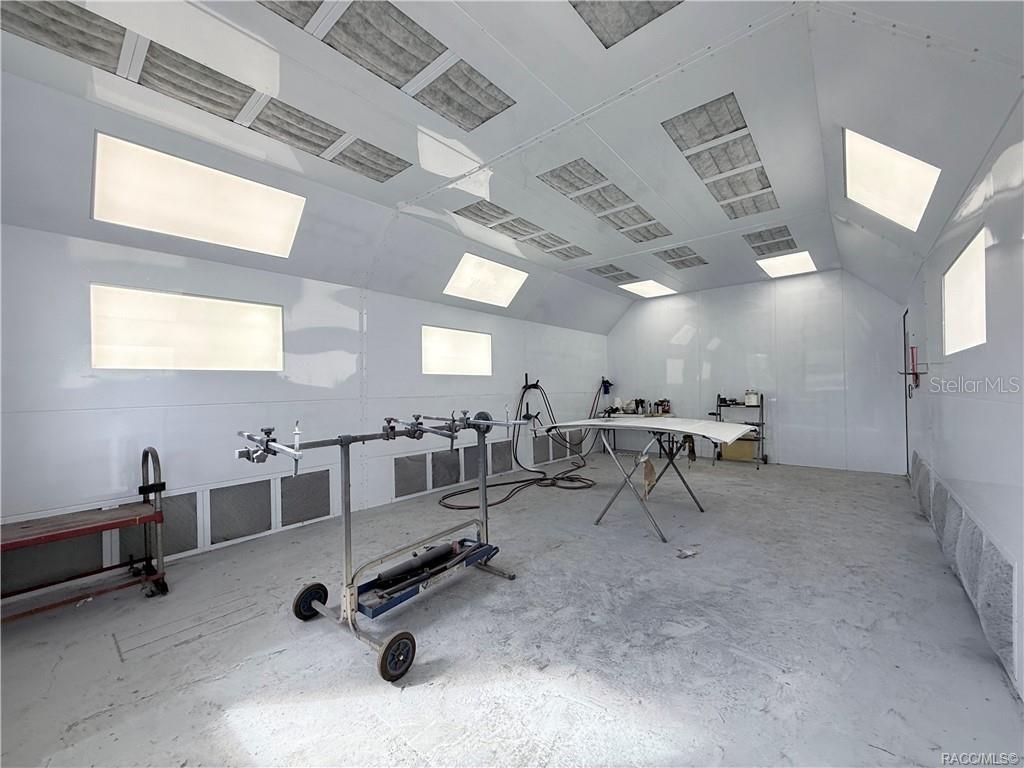 8 Highway 19 Inglis, FL 34449 - Photo 13 of 37 a view of a room with gym equipment