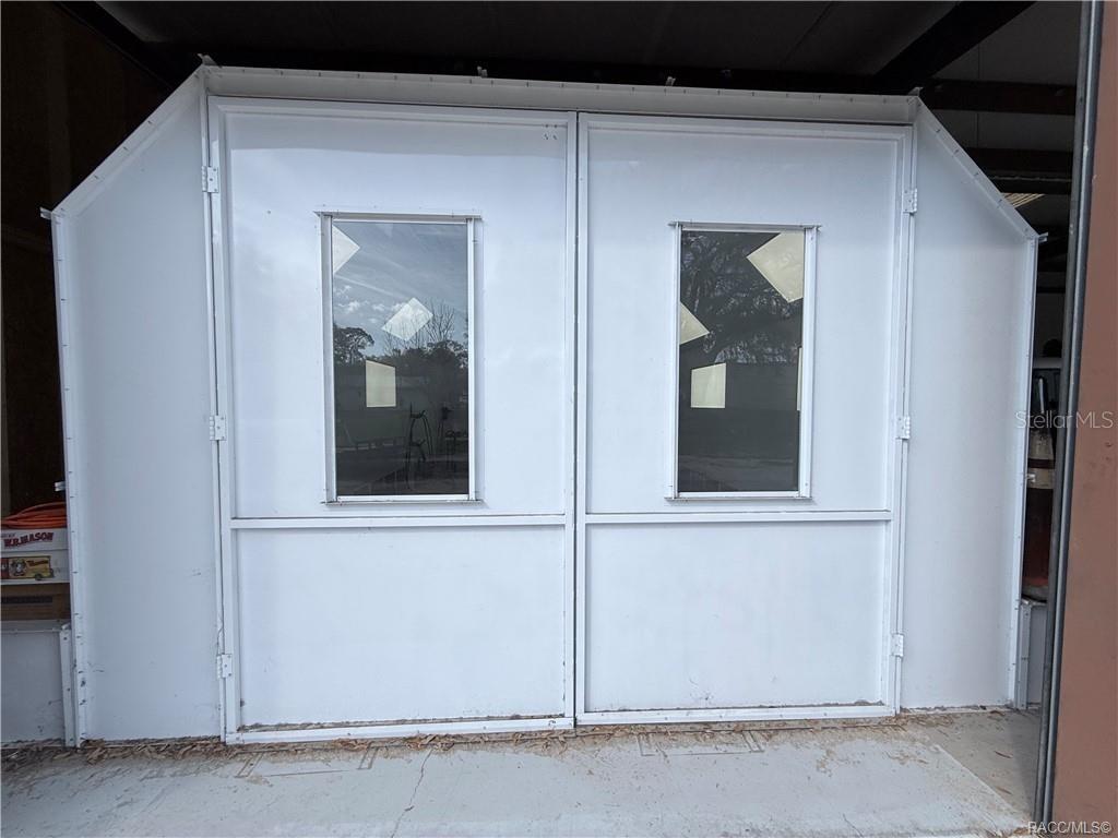 8 Highway 19 Inglis, FL 34449 - Photo 14 of 37 front view of a house