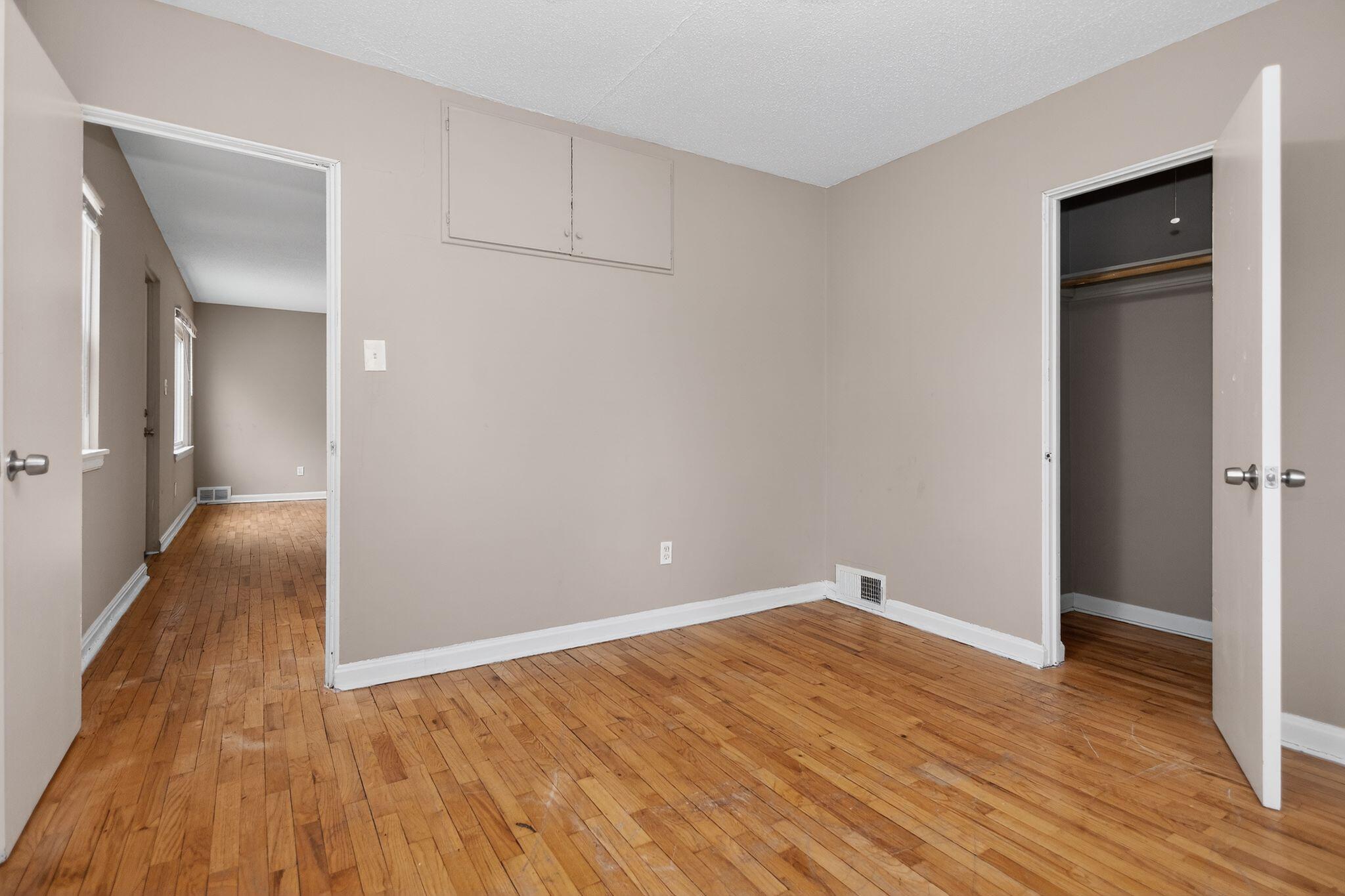 3956 North 75th Street Milwaukee, WI 53216 - Photo 14 of 30 19_3956_N_75th_St_Milwaukee_WI_53216-Bed