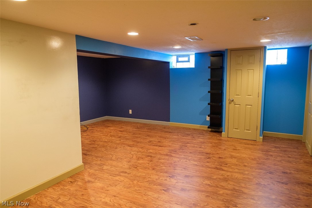 967 Newport Road Akron, OH 44303 - Photo 15 of 19 Gallery Image 15