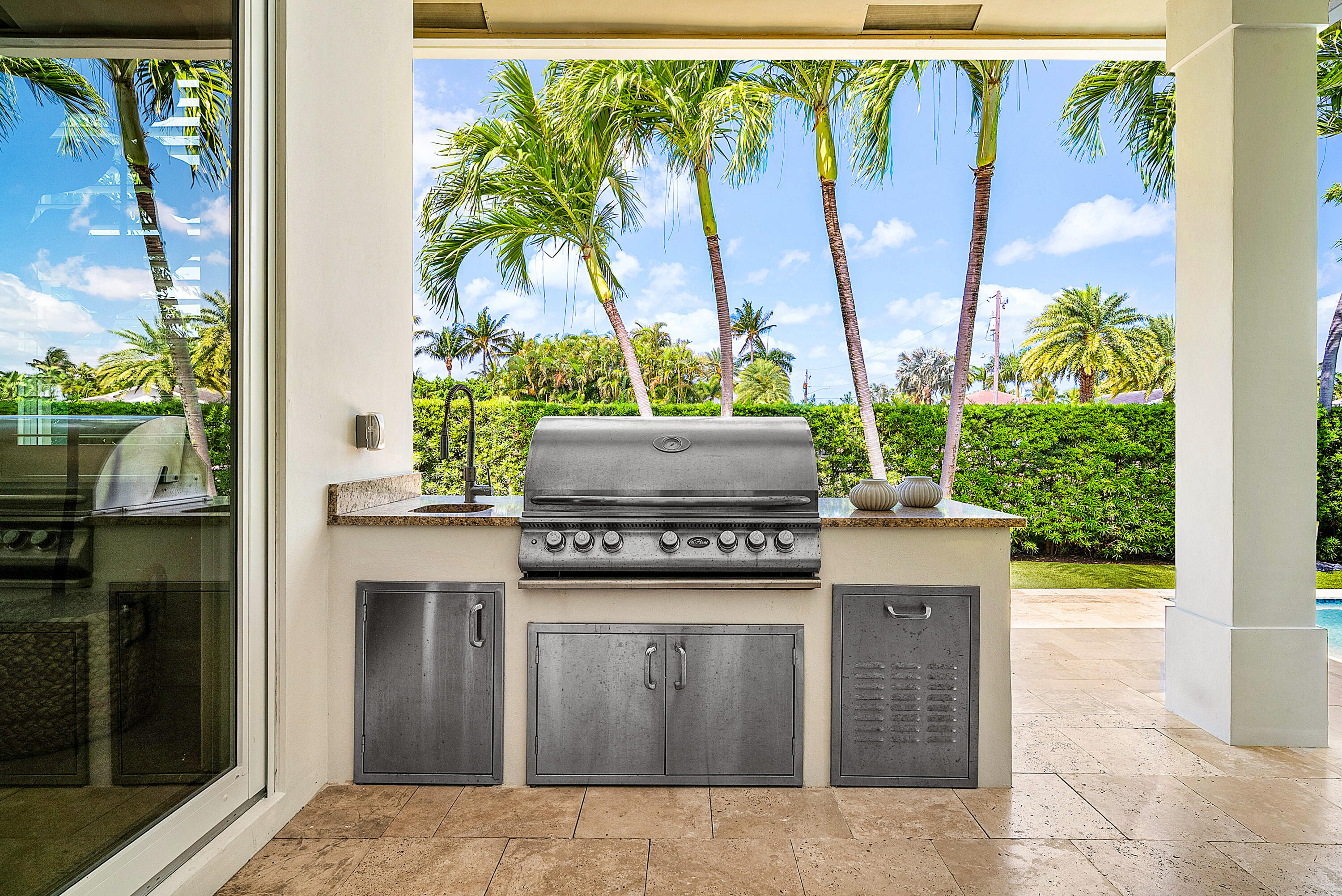33 Spanish River Drive Ocean Ridge, FL 33435 - Photo 31 of 49 Outdoor KItchen