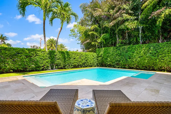 $3,595,000 | 33 Spanish River Drive, Ocean Ridge, FL 33435