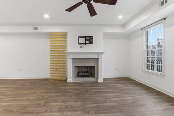 $425,000 | 65 East Pontotoc Avenue, Unit 303, Memphis, TN 38103
