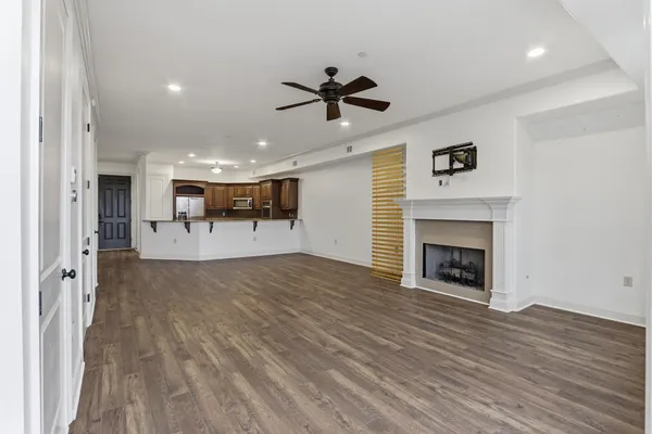 $425,000 | 65 East Pontotoc Avenue, Unit 303, Memphis, TN 38103