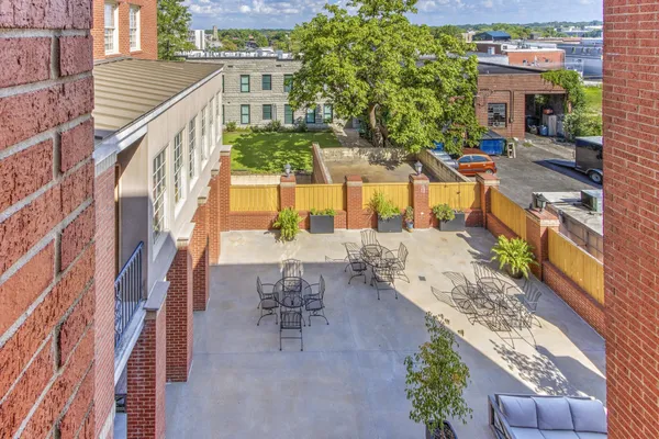 $425,000 | 65 East Pontotoc Avenue, Unit 303, Memphis, TN 38103