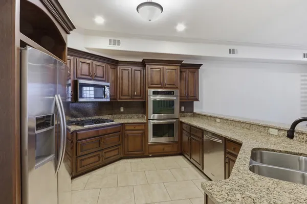 $425,000 | 65 East Pontotoc Avenue, Unit 303, Memphis, TN 38103