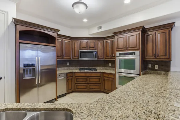 $425,000 | 65 East Pontotoc Avenue, Unit 303, Memphis, TN 38103