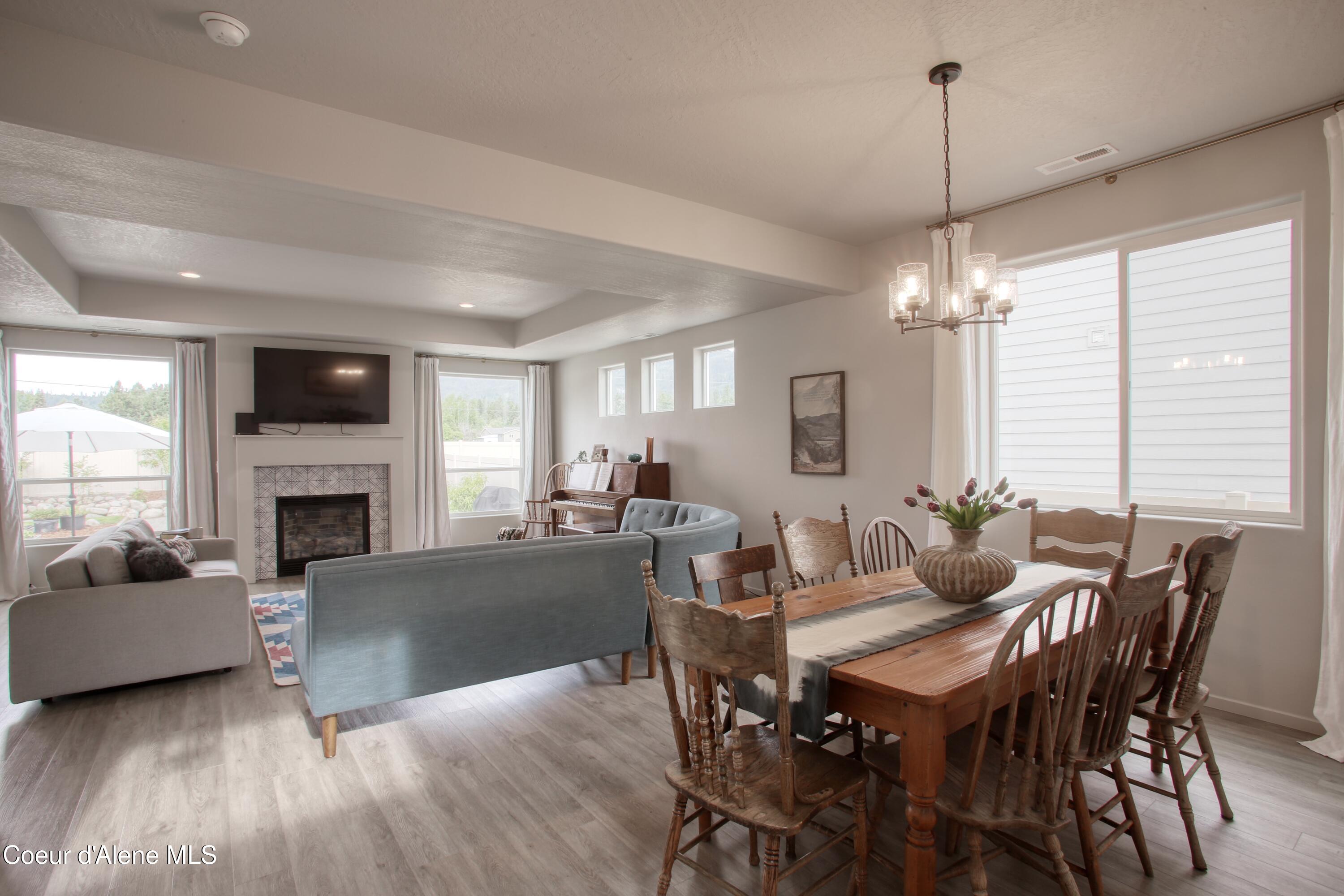 6489 West Astoria Loop Rathdrum, ID 83858 - Photo 14 of 43 dining : fam