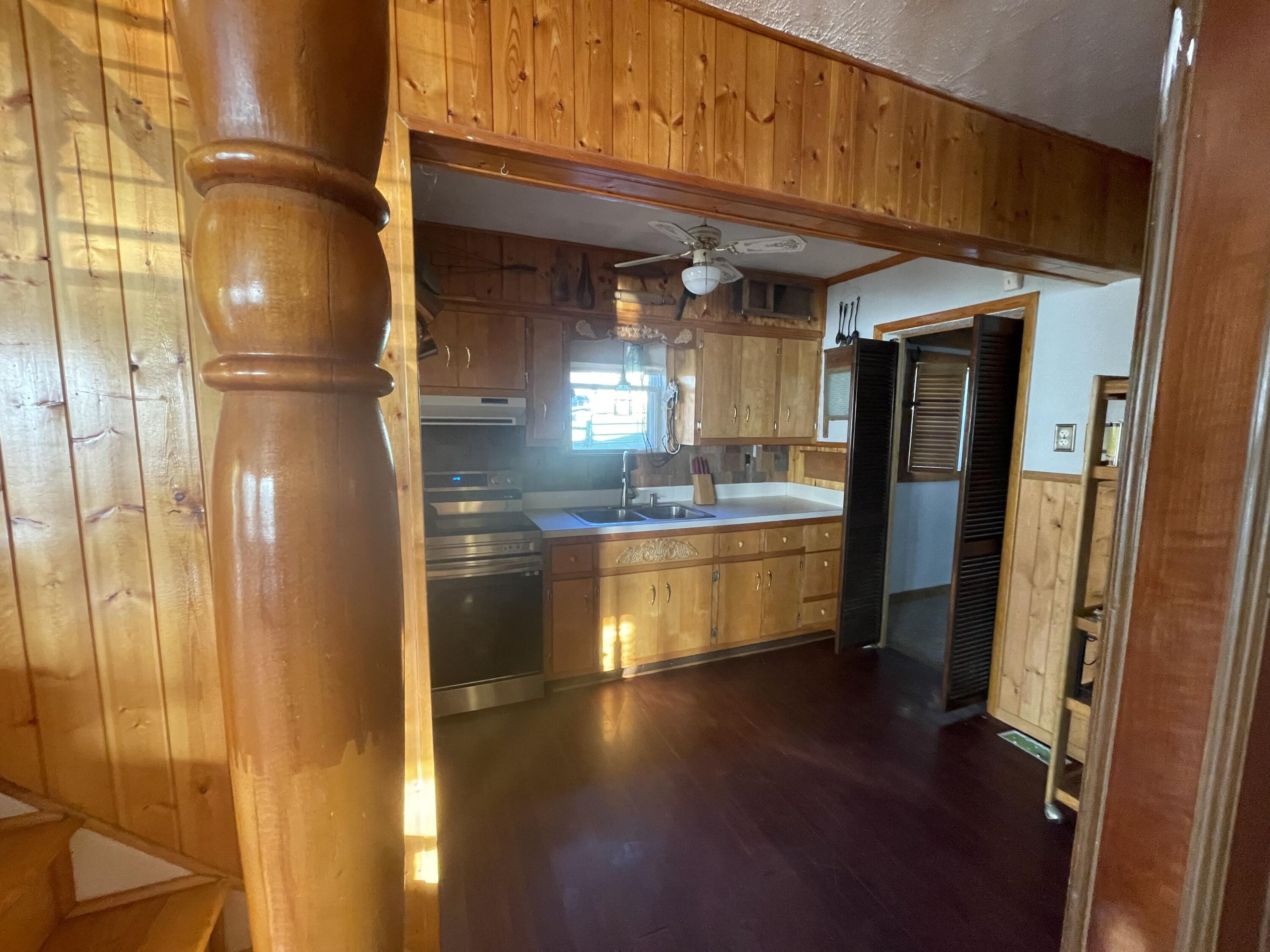 1264 Maple Lake Road Bridgeport, WV 26330 - Photo 2 of 38 Gallery Image 2