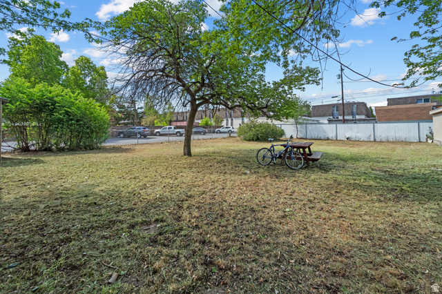 257 200 South Provo, UT 84606 - Photo 34 of 40 View of yard