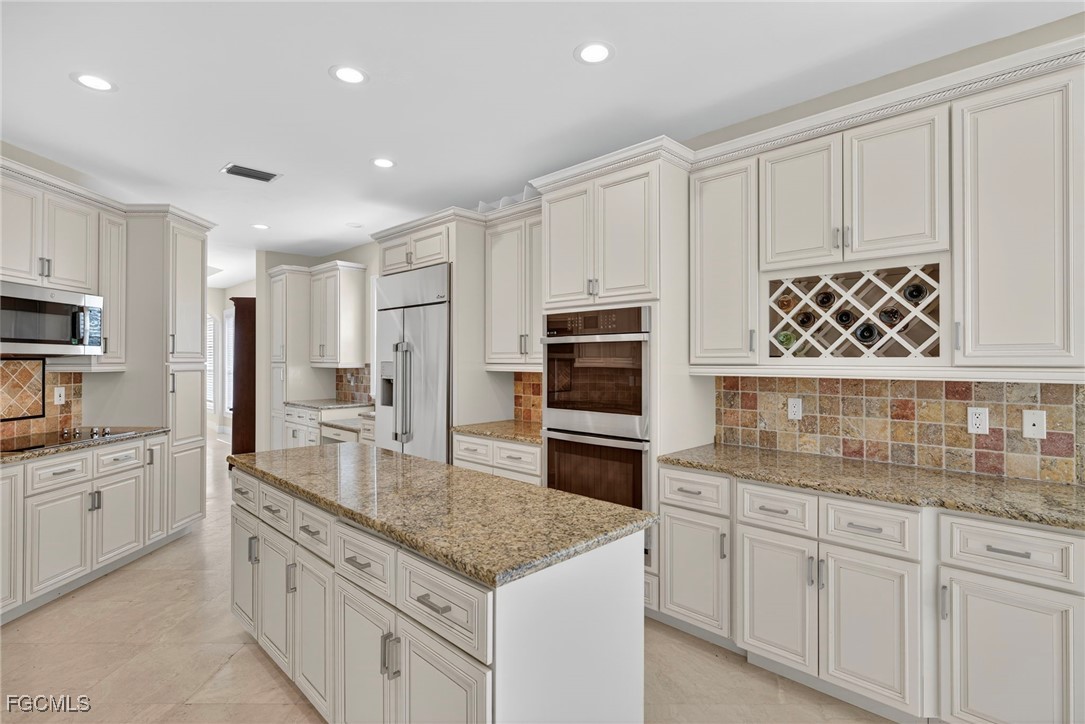 2313 Wulfert Road Sanibel, FL 33957 - Photo 8 of 27