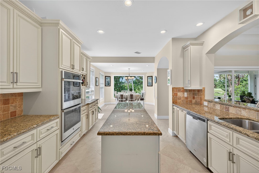 2313 Wulfert Road Sanibel, FL 33957 - Photo 9 of 27