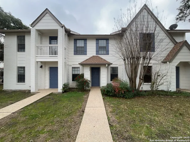 $1,275 | 309 West Highland Drive, Boerne, TX 78006
