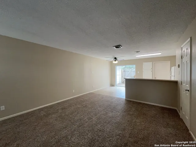 $1,275 | 309 West Highland Drive, Boerne, TX 78006