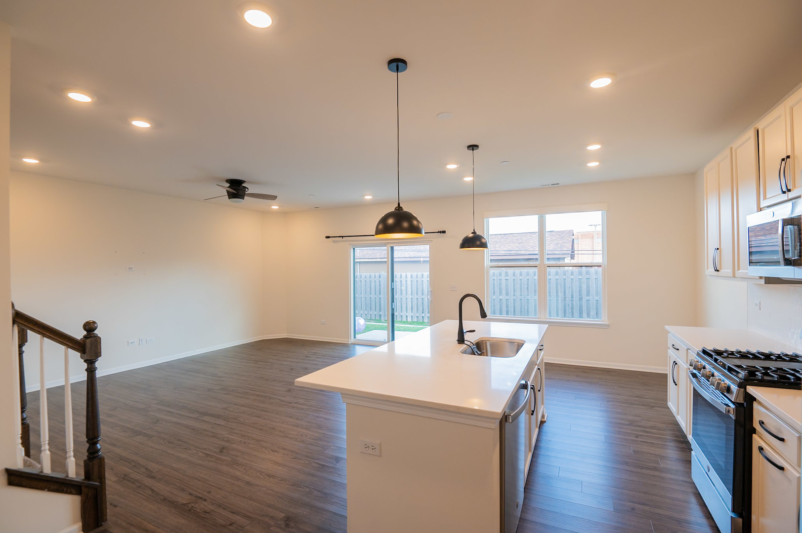 3102 Geranium Way Rolling Meadows, IL 60008 - Photo 4 of 18 Gallery Image 4