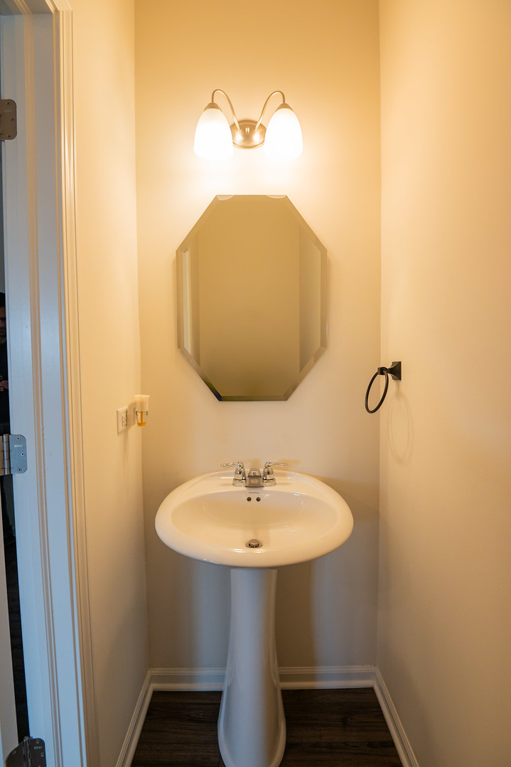 3102 Geranium Way Rolling Meadows, IL 60008 - Photo 5 of 18 Gallery Image 5