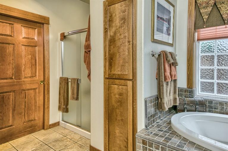 914 St Andrews Way Eagle Point, OR 97524 - Photo 21 of 35 Additional Photo