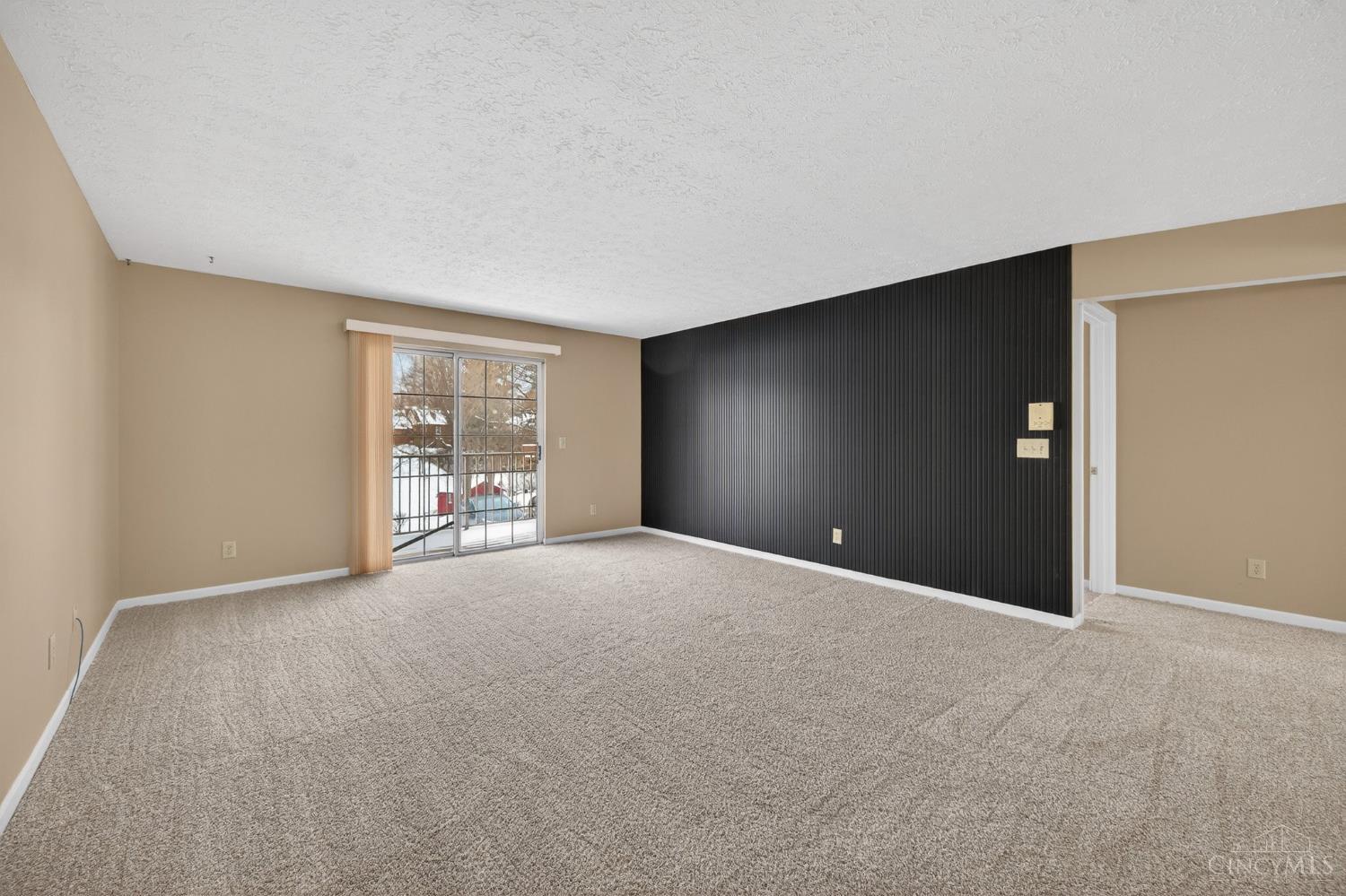 5765 Cheviot Road, Unit 2D Cincinnati, OH 45247 - Photo 17 of 36 Gallery Image 17