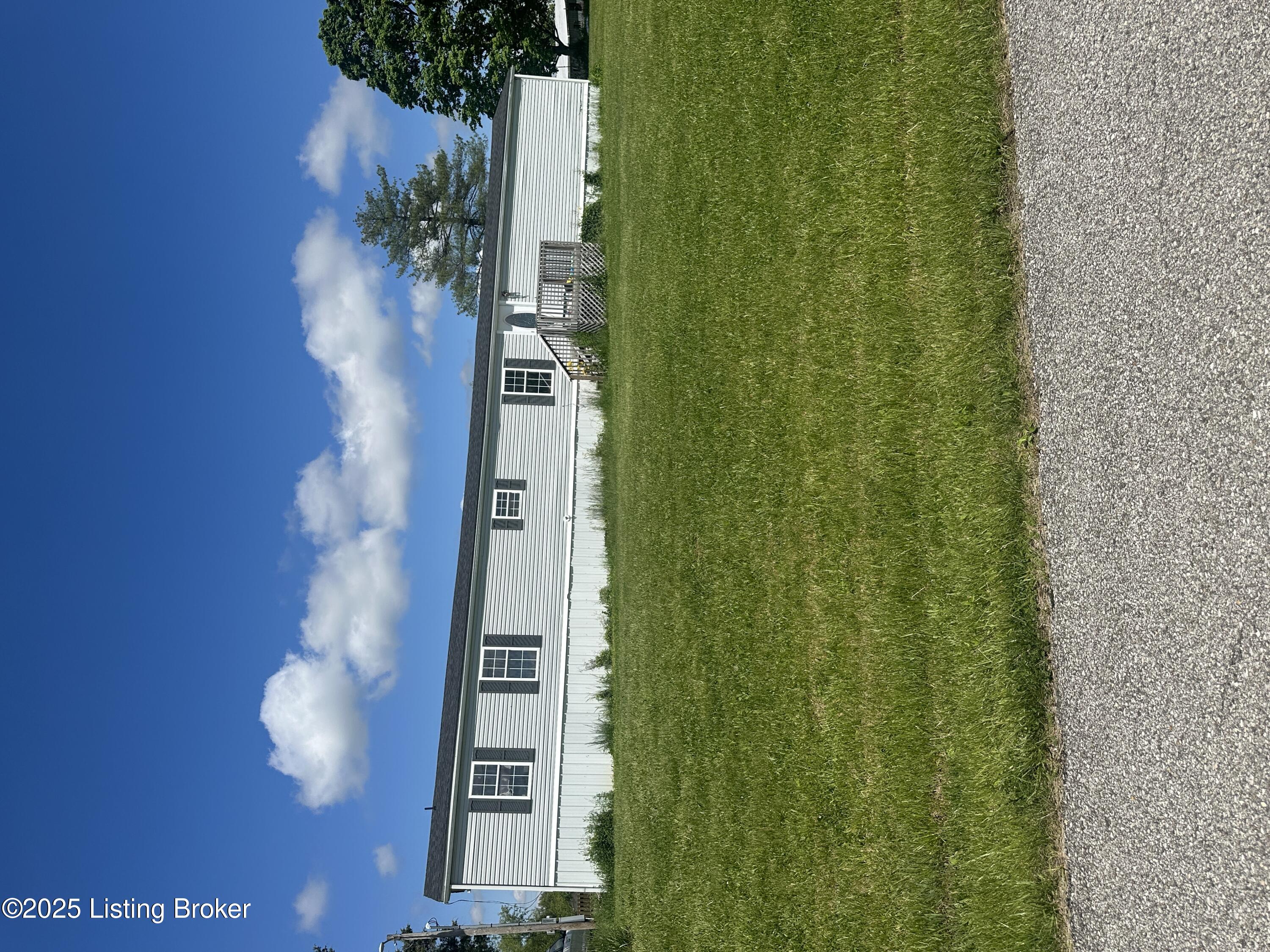 4299 High Plains Road Vine Grove, KY 40175 - Photo 1 of 21 Front of House