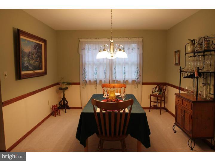 316 Fairview Road Reading, PA 19606 - Photo 6 of 23 Dining Room