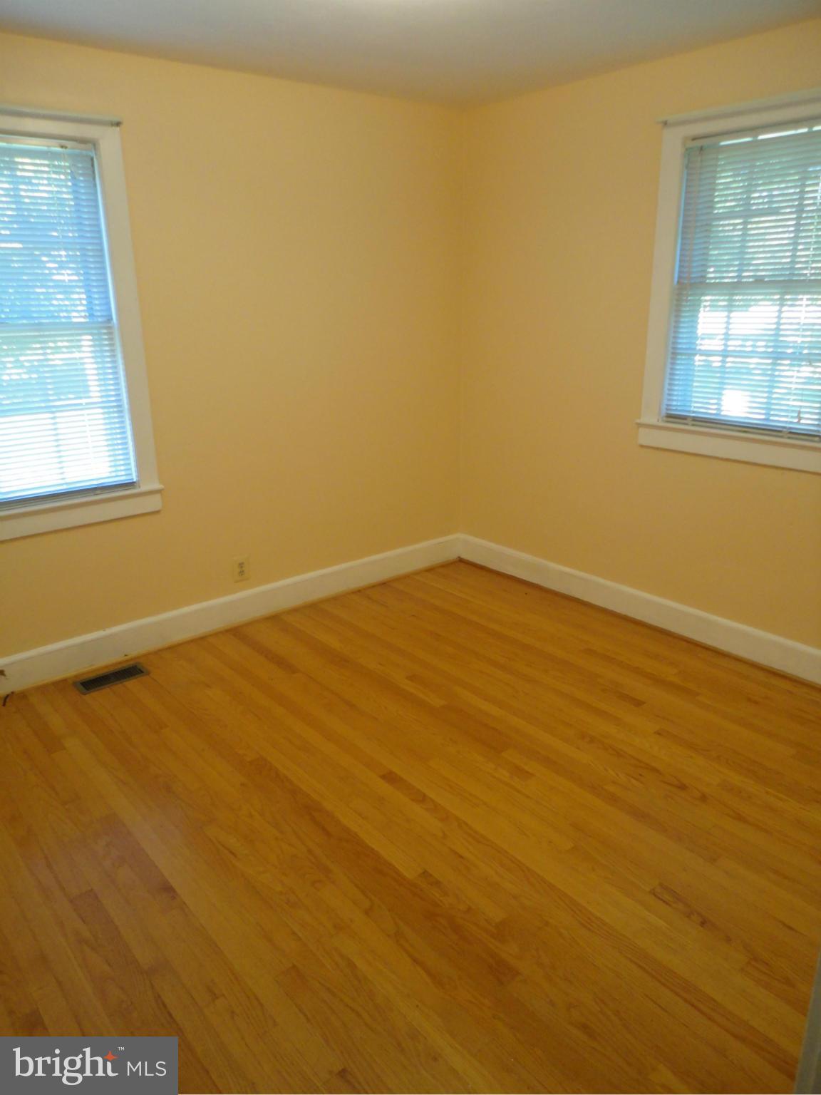 131 Blue Ridge Street Warrenton, VA 20186 - Photo 10 of 18 Bedroom