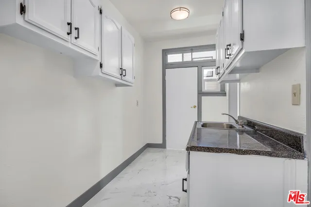 $1,650,000 | 123 South Westmoreland Avenue, Los Angeles, CA 90004