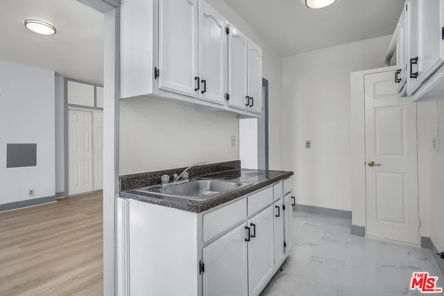 $1,650,000 | 123 South Westmoreland Avenue, Los Angeles, CA 90004