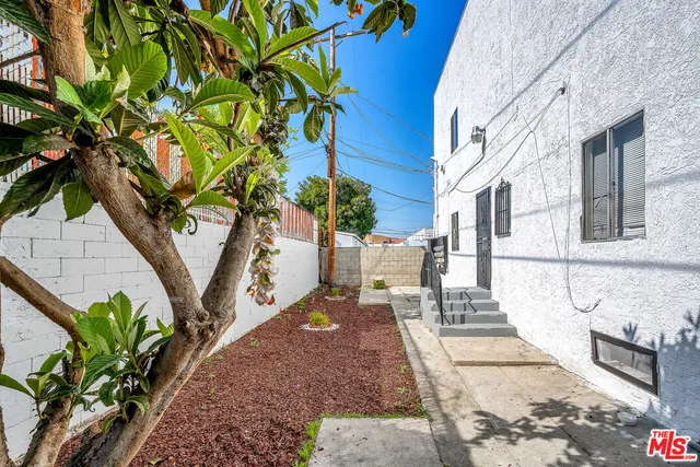 $1,650,000 | 123 South Westmoreland Avenue, Los Angeles, CA 90004