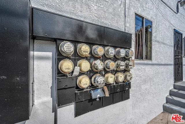 $1,650,000 | 123 South Westmoreland Avenue, Los Angeles, CA 90004