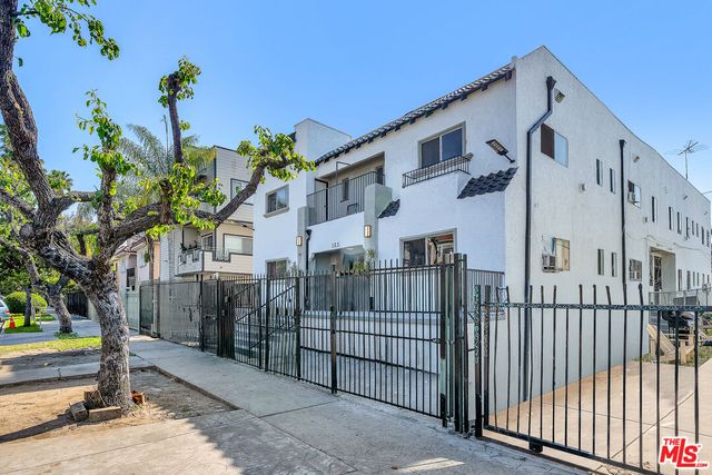 $1,895,000 | 123 South Westmoreland Avenue, Los Angeles, CA 90004
