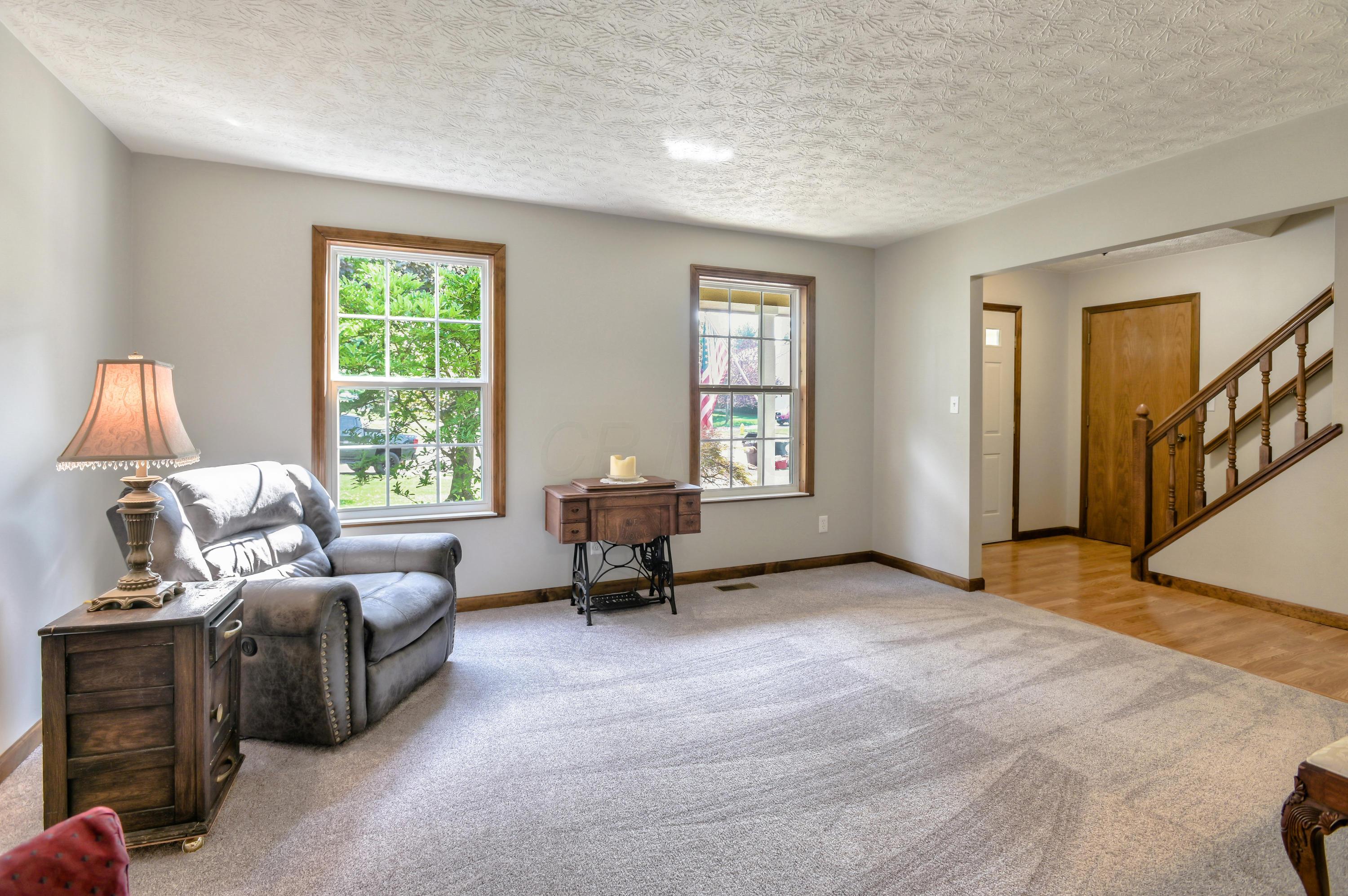 75 Ridgedale Court Powell, OH 43065 - Photo 3 of 40 Gallery Image 3