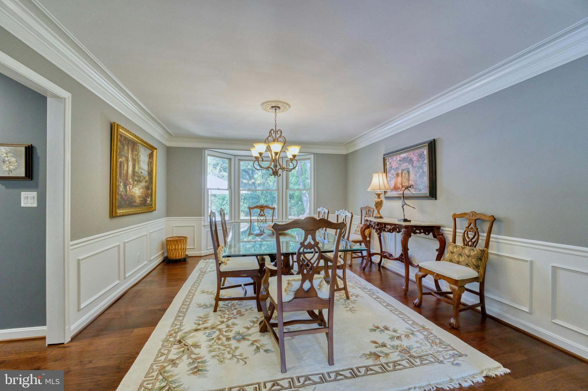702 Seneca Road Great Falls, VA 22066 - Photo 7 of 35 Formal Dining Room