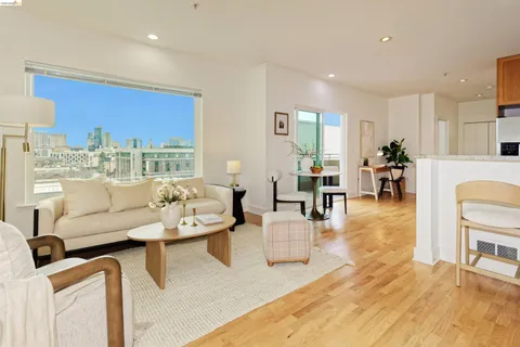 $415,000 | 371 30th Street, Unit 404, Oakland, CA 94609