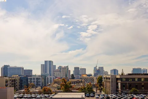 $415,000 | 371 30th Street, Unit 404, Oakland, CA 94609