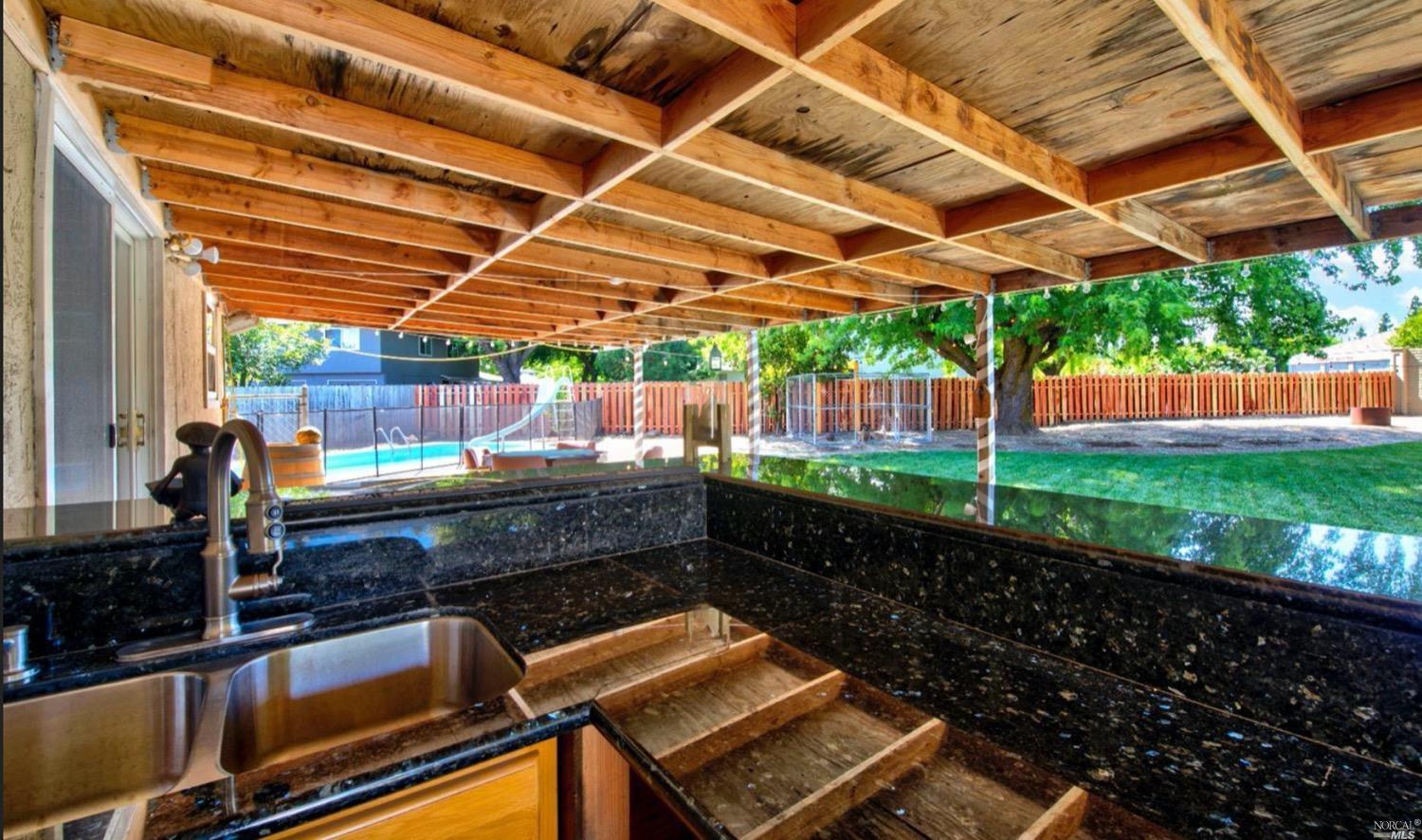 100 Arrowhead Court Vacaville, CA 95687 - Photo 29 of 40 a view of outdoor space