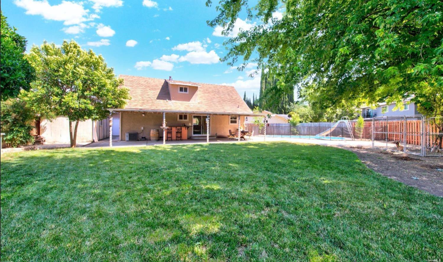 100 Arrowhead Court Vacaville, CA 95687 - Photo 32 of 40 a front view of a house with garden