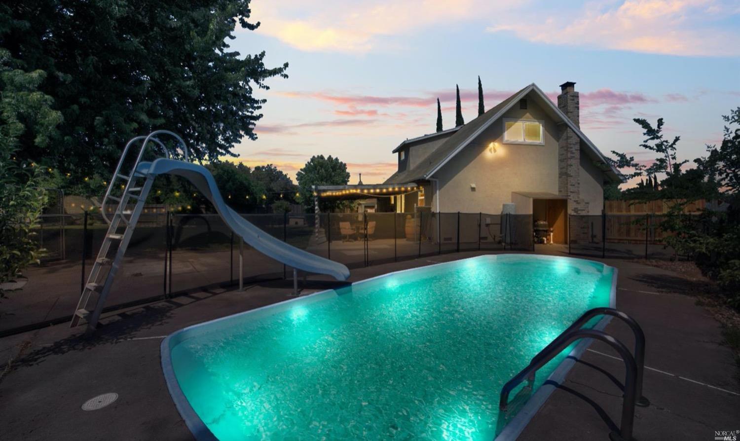 100 Arrowhead Court Vacaville, CA 95687 - Photo 40 of 40 an aerial view of a house