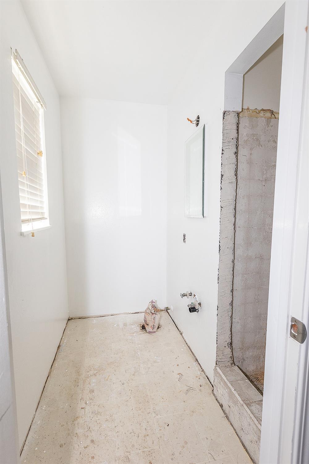 2105 Norman Way Modesto, CA 95350 - Photo 27 of 34 a bathroom with a tub and shower