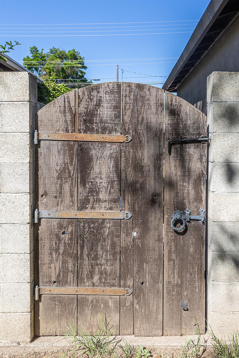 2105 Norman Way Modesto, CA 95350 - Photo 34 of 34 a view of a glass door
