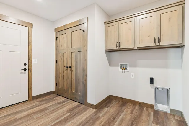 $372,900 | 484 Coyote Way, New Richmond, WI 54017