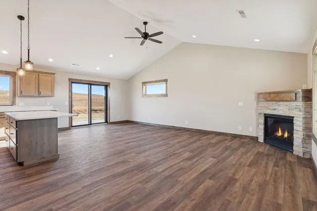 $372,900 | 484 Coyote Way, New Richmond, WI 54017