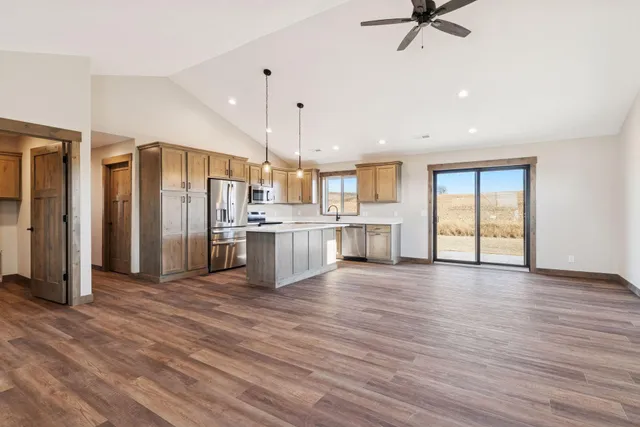 $372,900 | 484 Coyote Way, New Richmond, WI 54017