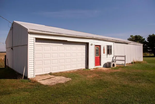 $365,000 | 114 Fillmore Street East, Wykoff, MN 55990