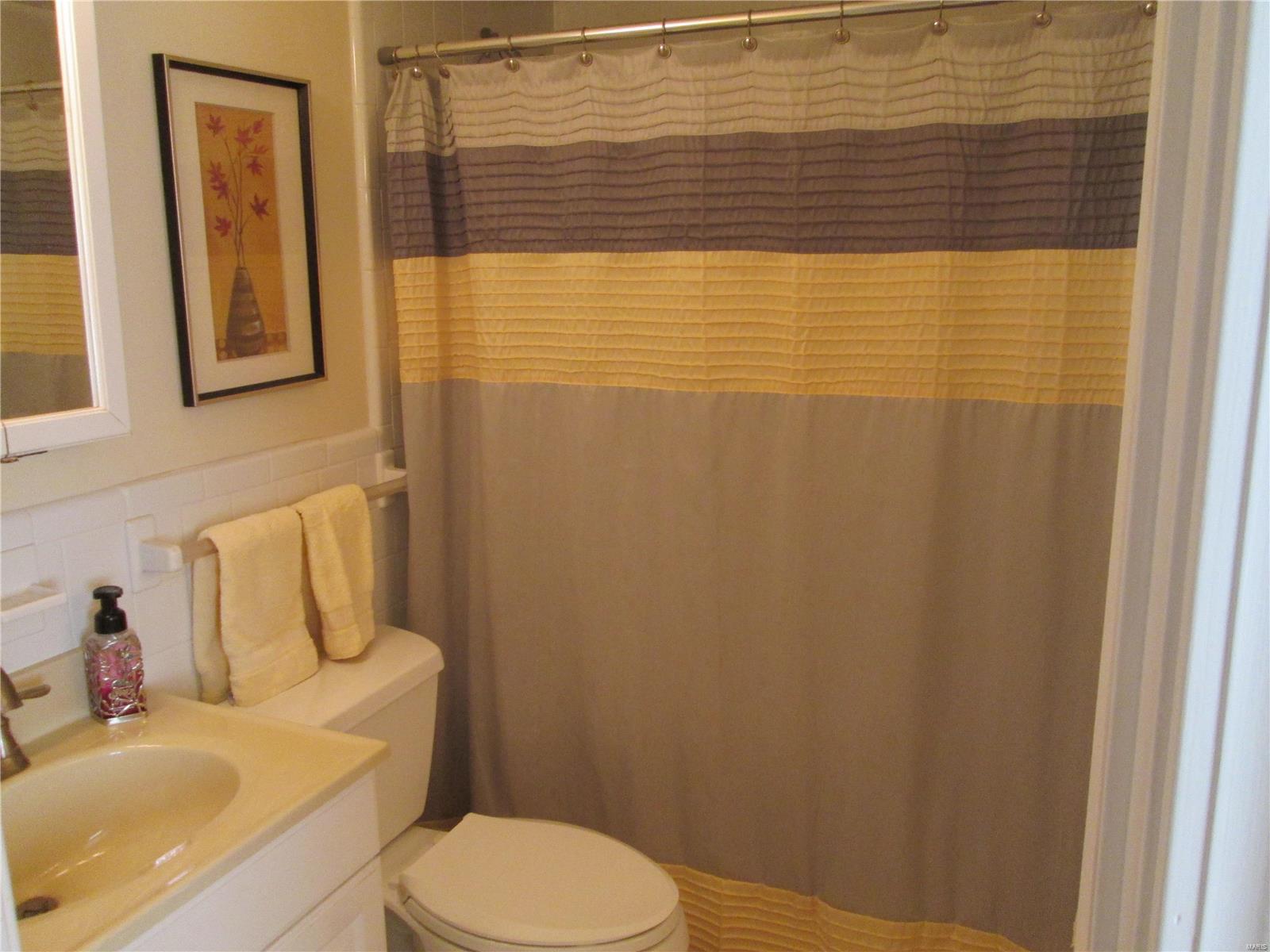 780 Buckley Road St. Louis, MO 63125 - Photo 13 of 23